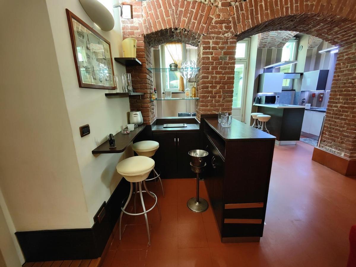 Hostdomus - Aqua Suite Turin Bagian luar foto