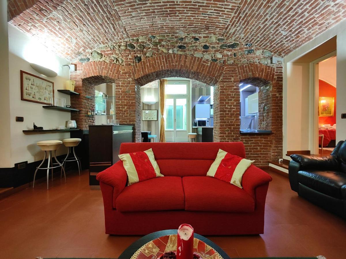 Hostdomus - Aqua Suite Turin Bagian luar foto